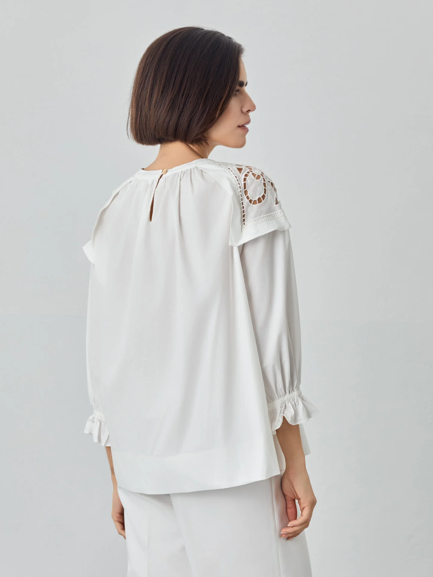 Blusa Em Popeline De Algodão Orgânico Com Bordado Inglês - Image 4