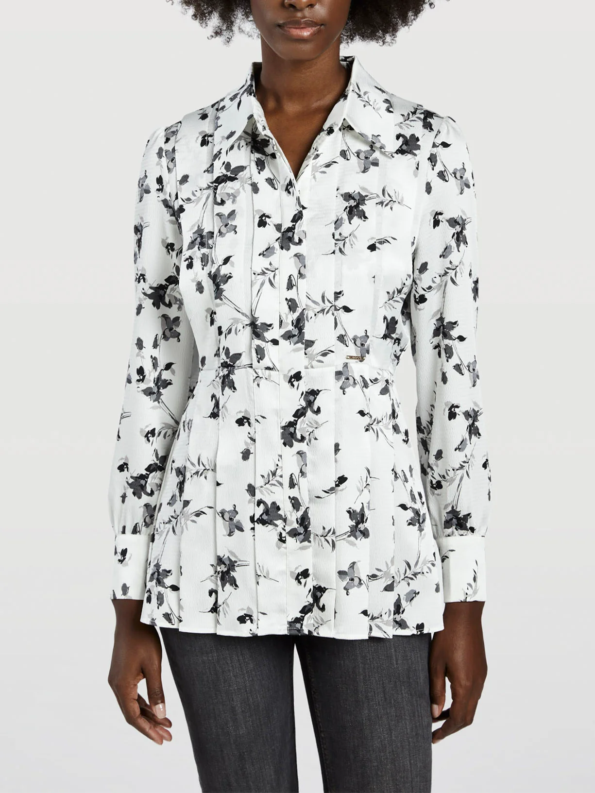 Blusa estampada com pregas