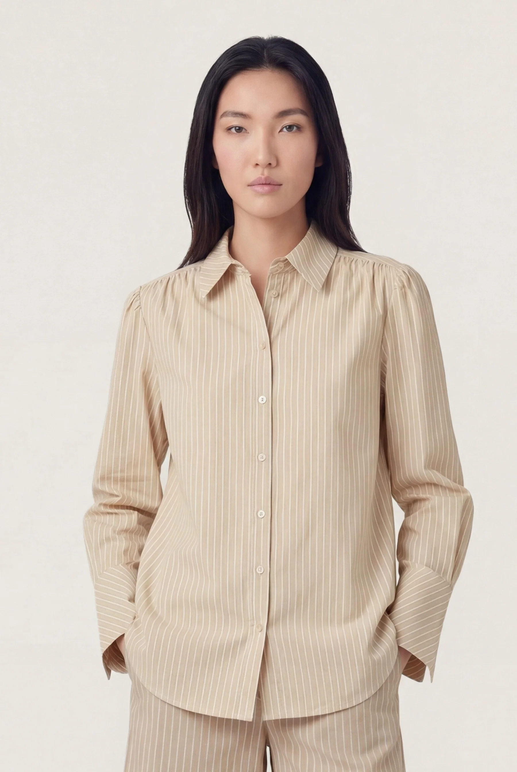 Blusa Oversized Às Riscas Com Fecho De Botões Oculto E Mangas Balão