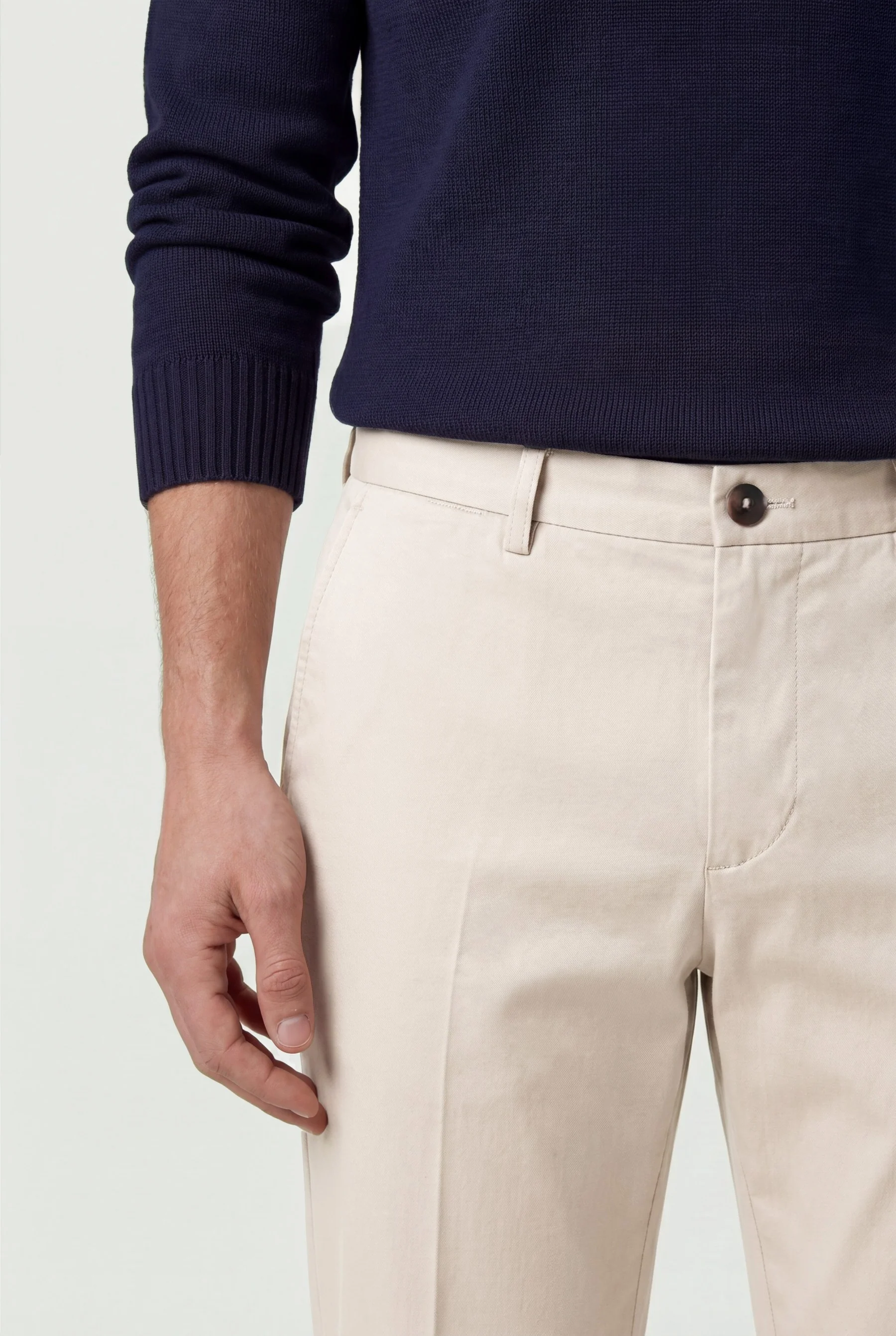 Calças casuais em algodão e elastano, regular fit - Image 35