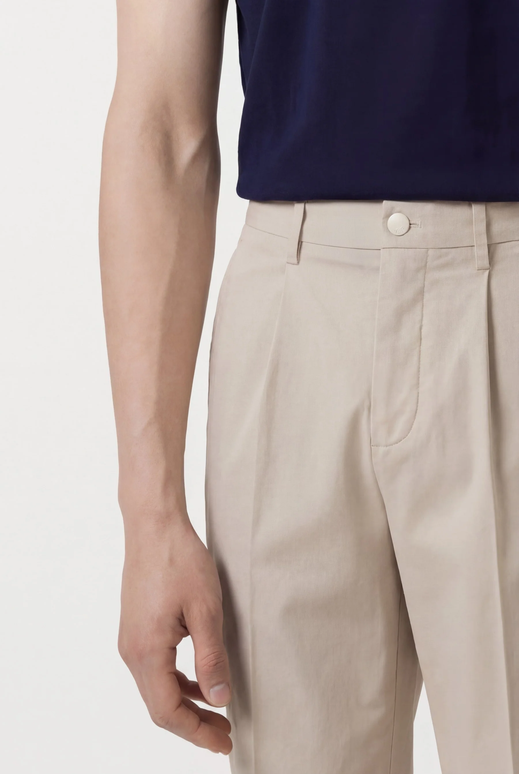 Calças casuais plissadas, linha travel, slim fit - Image 7