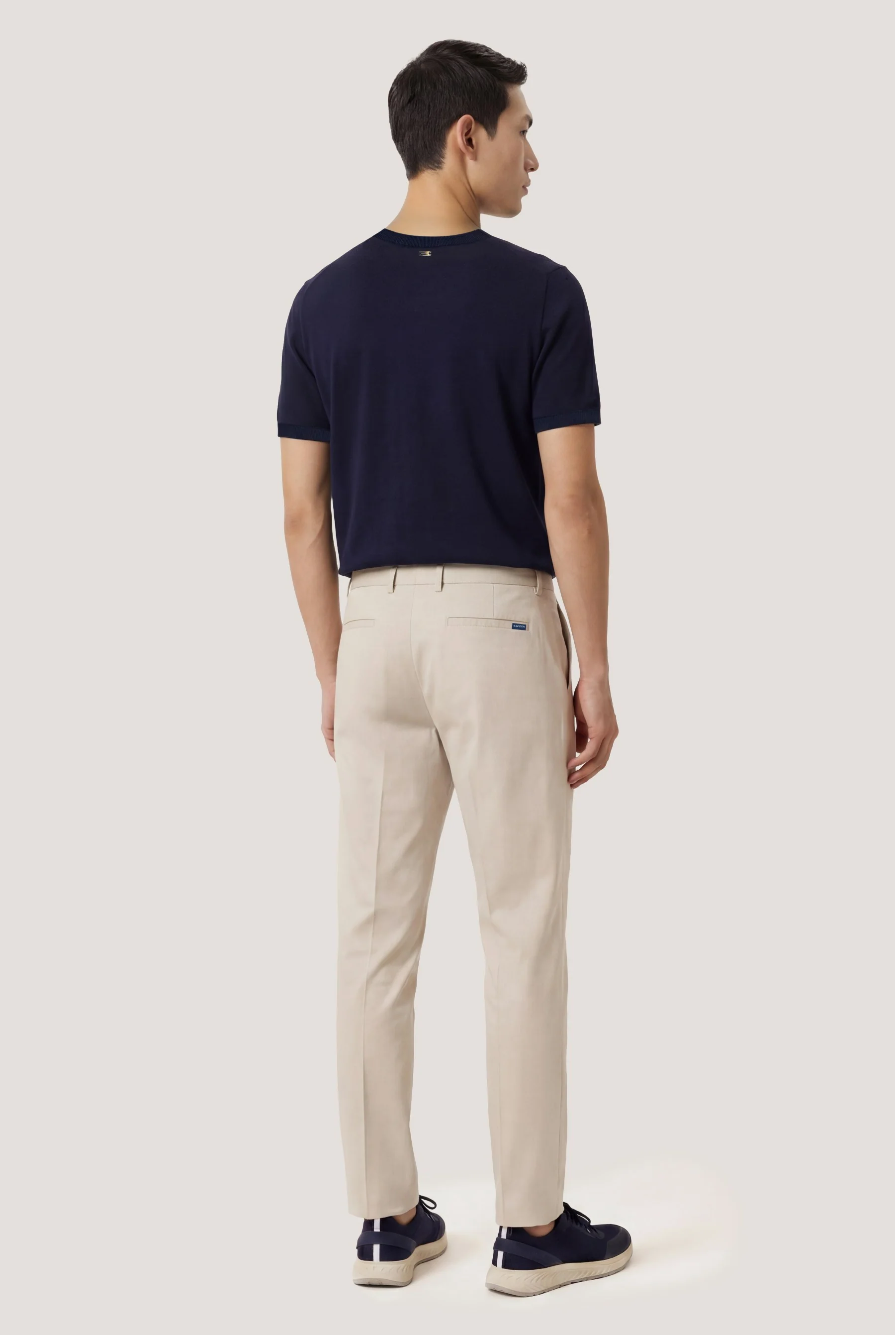 Calças casuais plissadas, linha travel, slim fit - Image 9