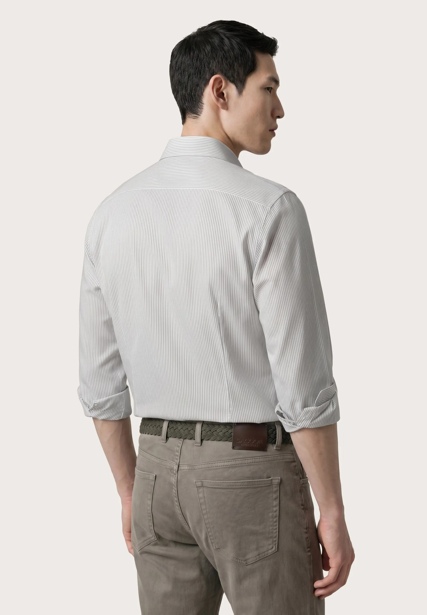 Calças Slim Fit Tingidas Em Pigmento Em Mistura De Tencel, Algodão E Elastano - Image 12