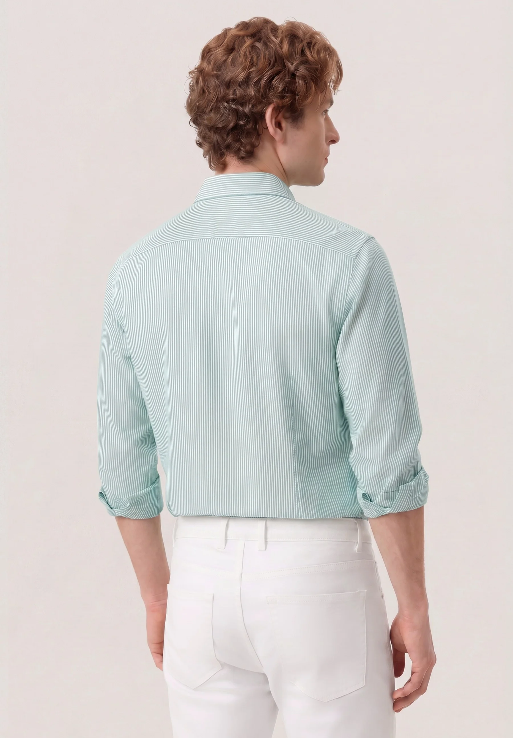 Calças Slim Fit Tingidas Em Pigmento Em Mistura De Tencel, Algodão E Elastano - Image 56
