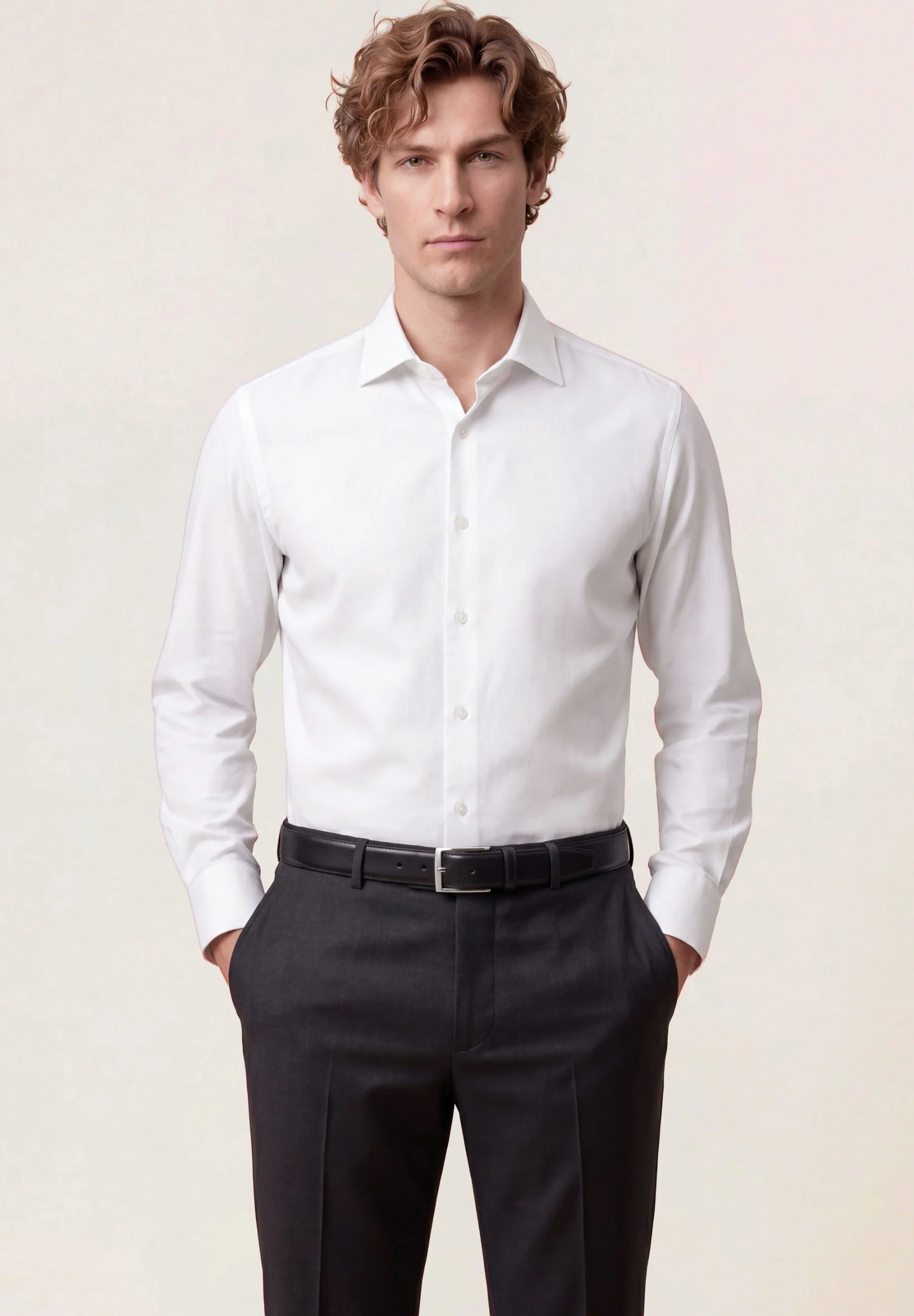 Camisa Business estrutura em puro algodão, com colarinho Oxford, slim fit
