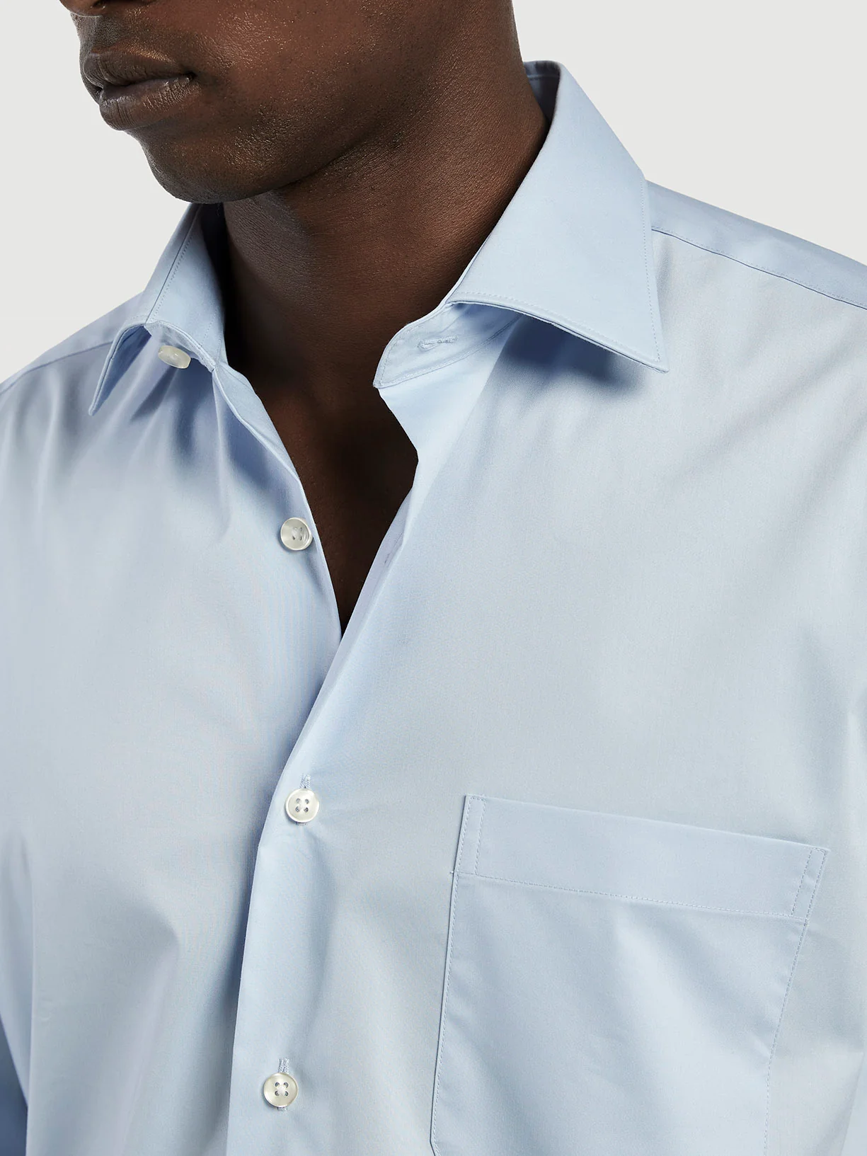 Camisa comfort business regular fit em popeline lisa