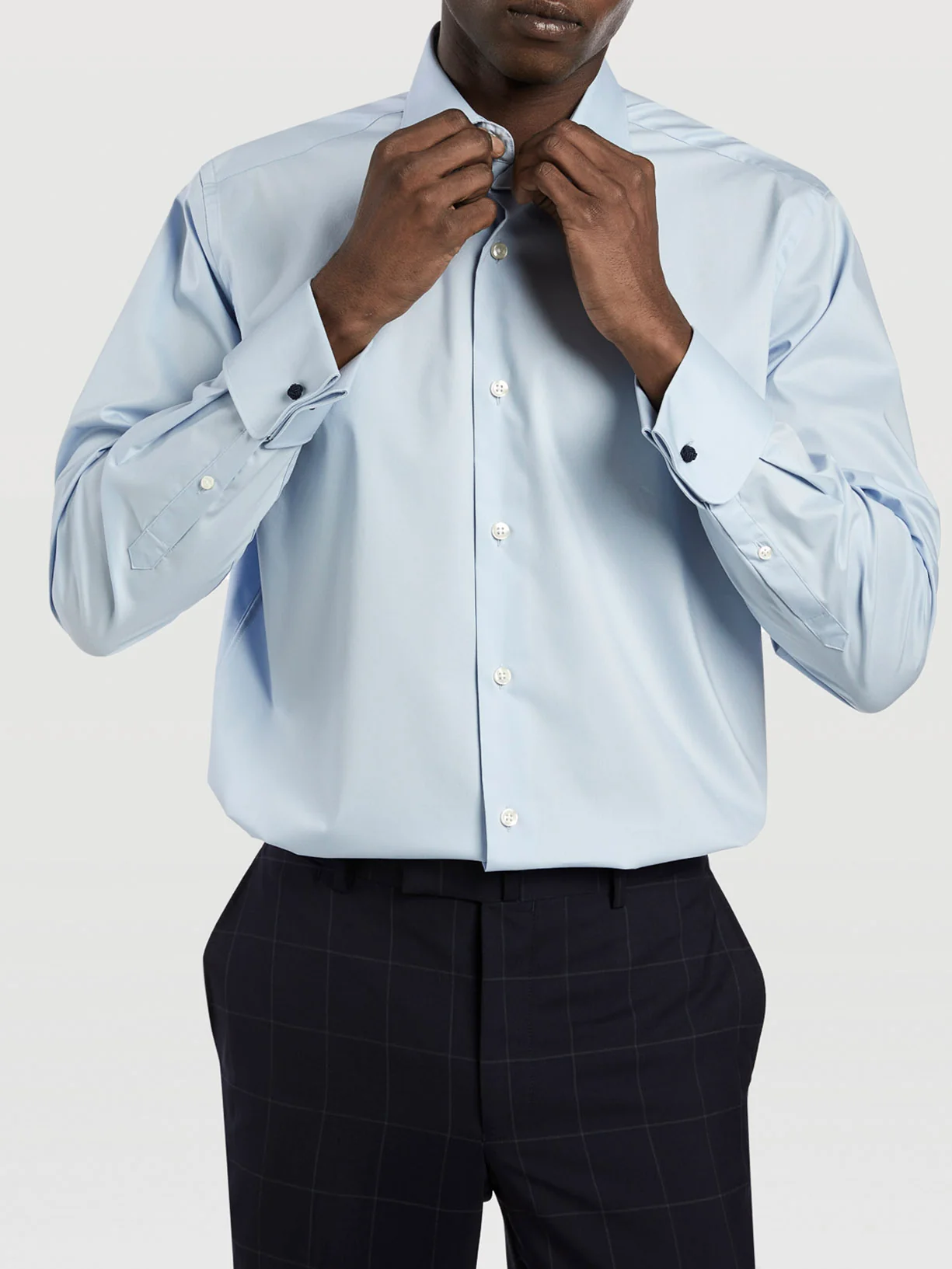Camisa comfort business regular fit em popeline lisa