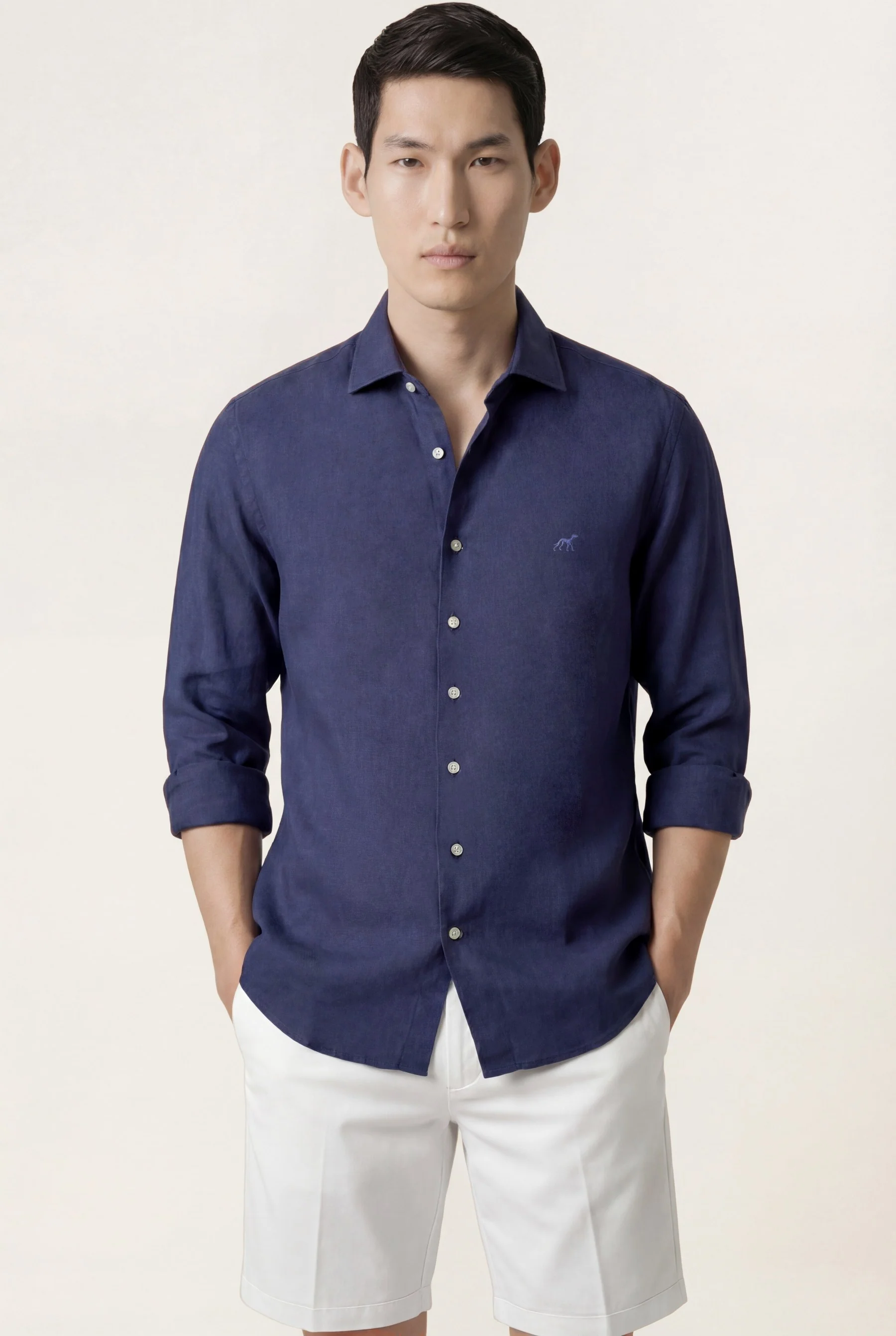 Camisa em algodão e linho, garment dyed, colarinho aberto, slim fit - Image 14