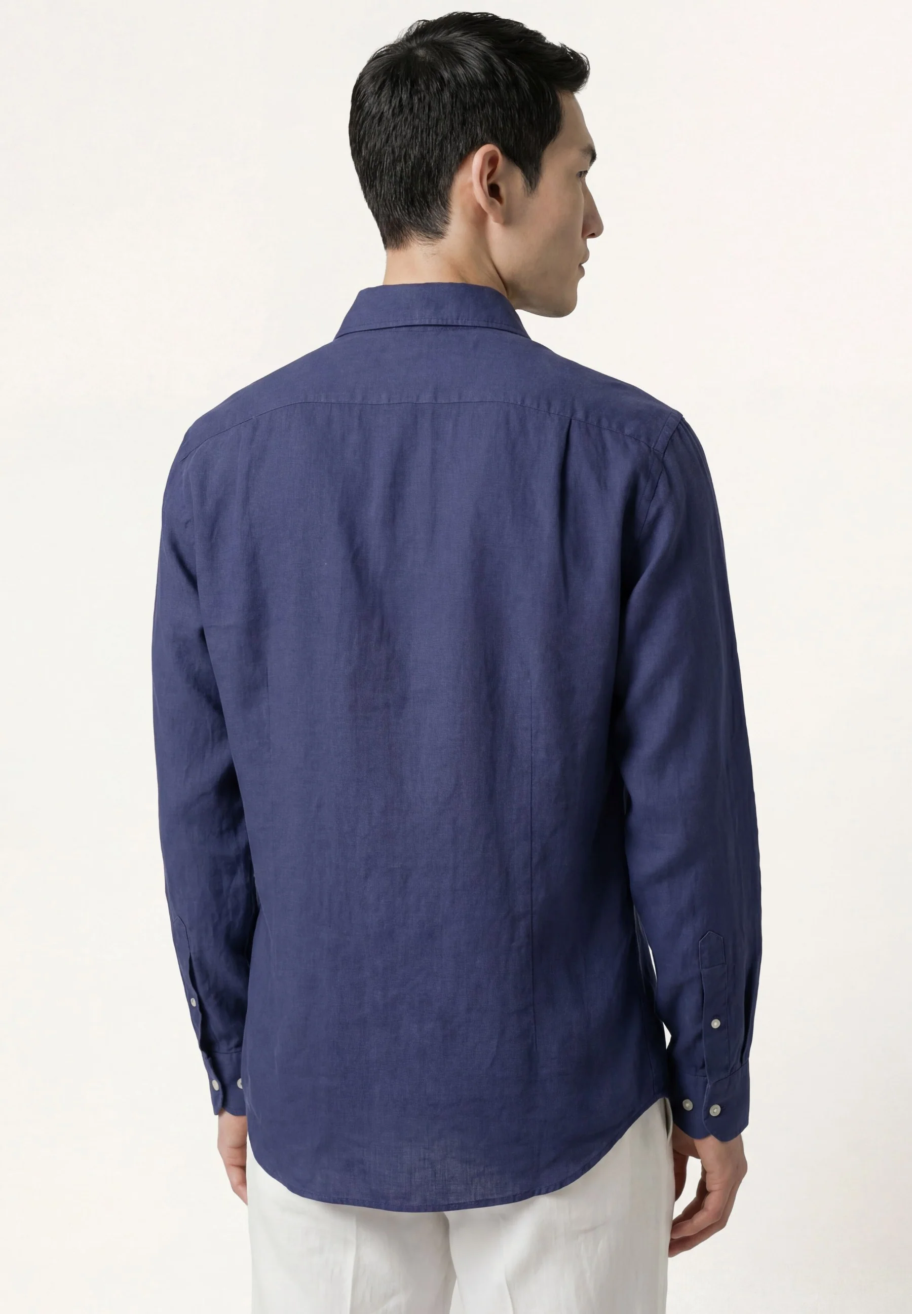 Camisa em algodão e linho, garment dyed, colarinho aberto, slim fit - Image 16