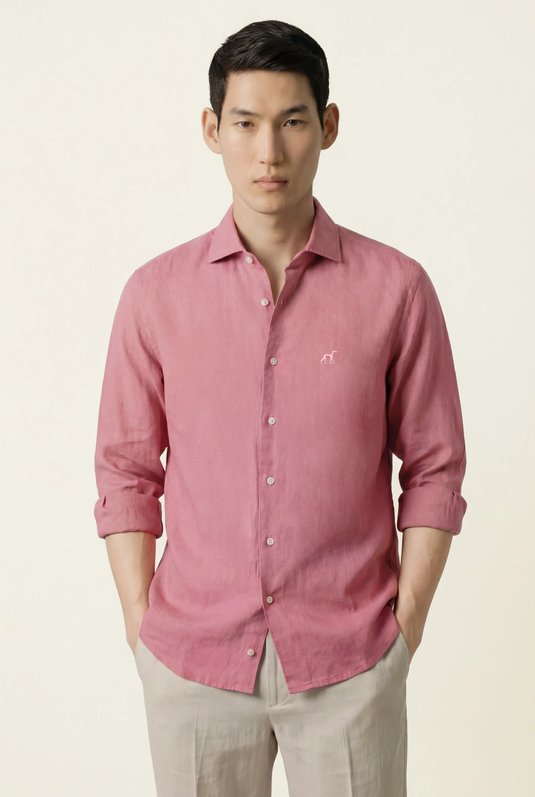 Camisa em algodão e linho, garment dyed, colarinho aberto, slim fit - Image 22