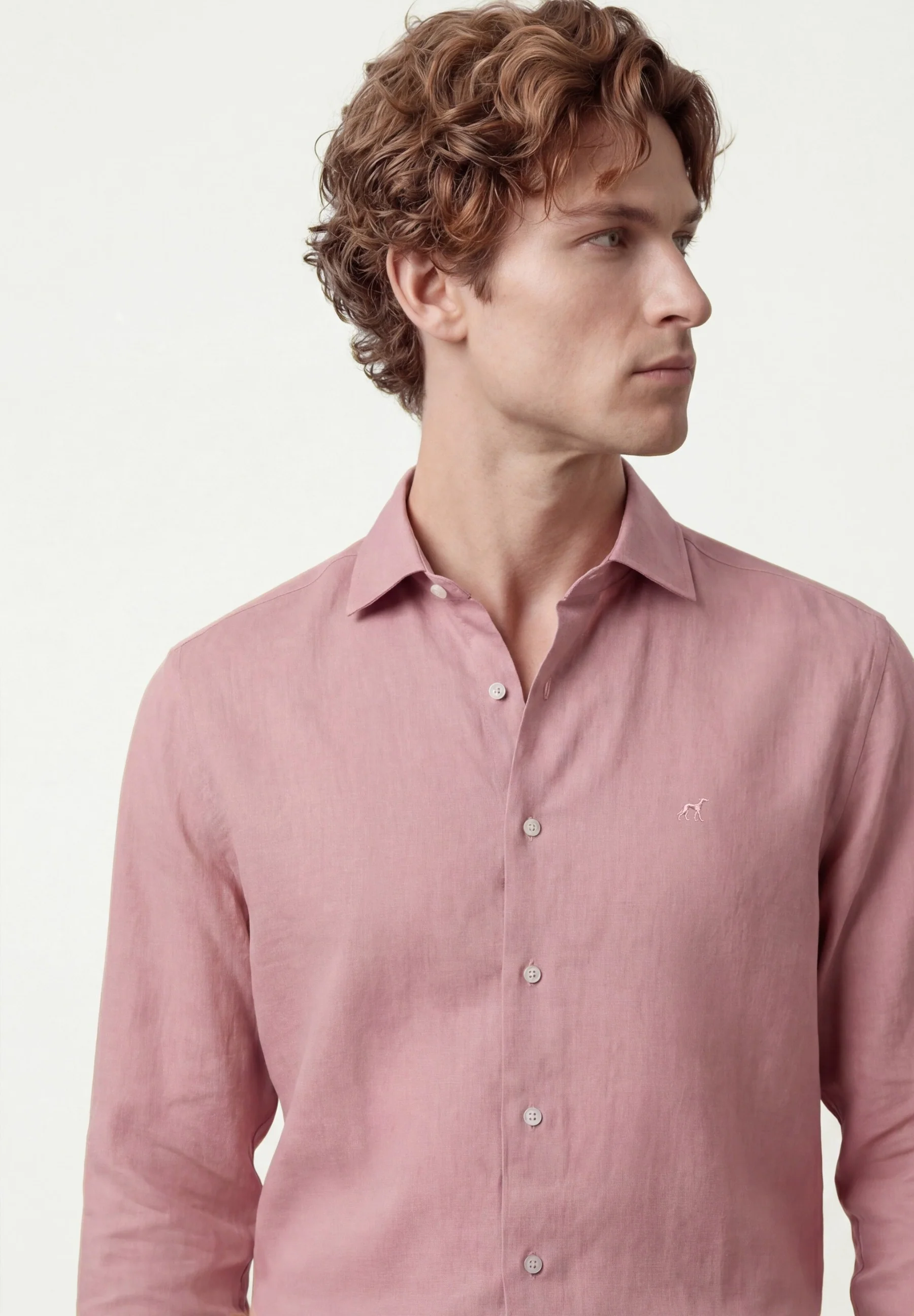Camisa em algodão e linho, garment dyed, colarinho aberto, slim fit - Image 28