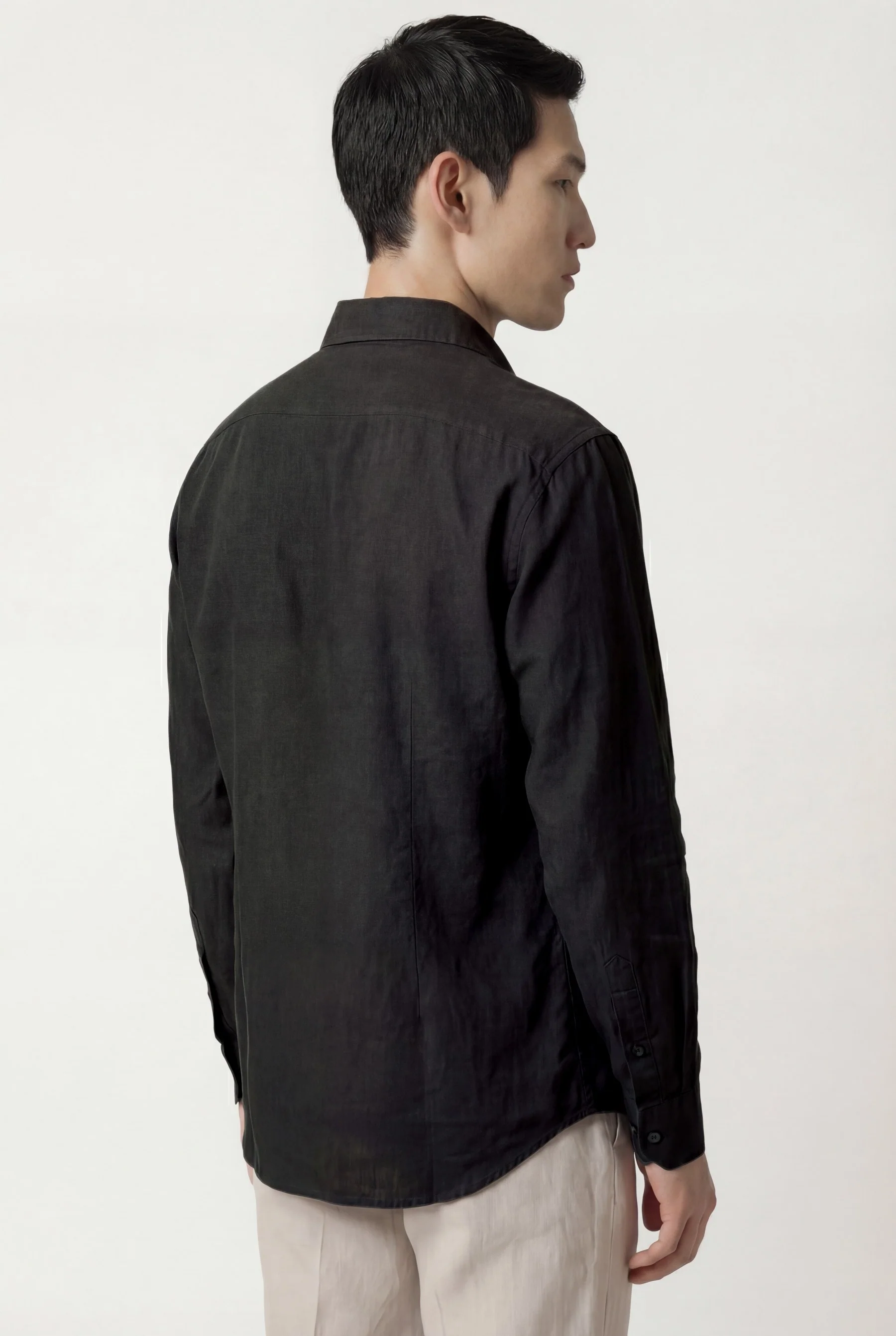 Camisa em algodão e linho, garment dyed, colarinho aberto, slim fit - Image 8