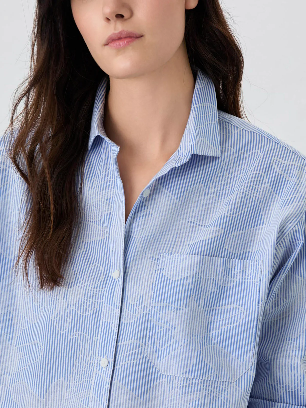 Camisa Loose Fit Com Bolso Em Tecido Jacquard Floral De Algodão - Image 2