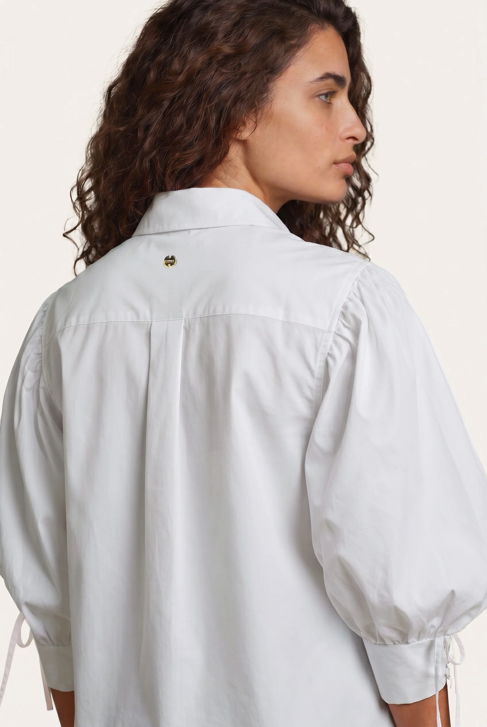 Camisa Loose Fit Em Popelina Comfort Lisa Com Mangas Balão - Image 3