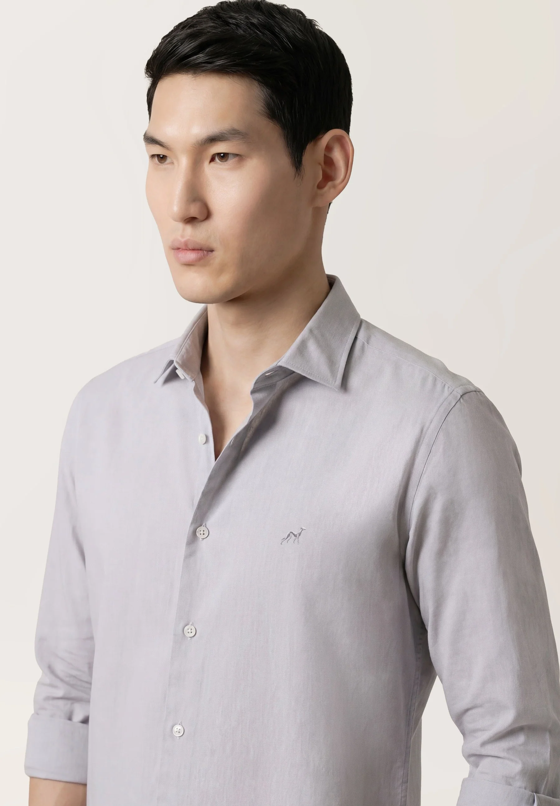 Camisa Oxford com colarinho aberto, slim fit - Image 15
