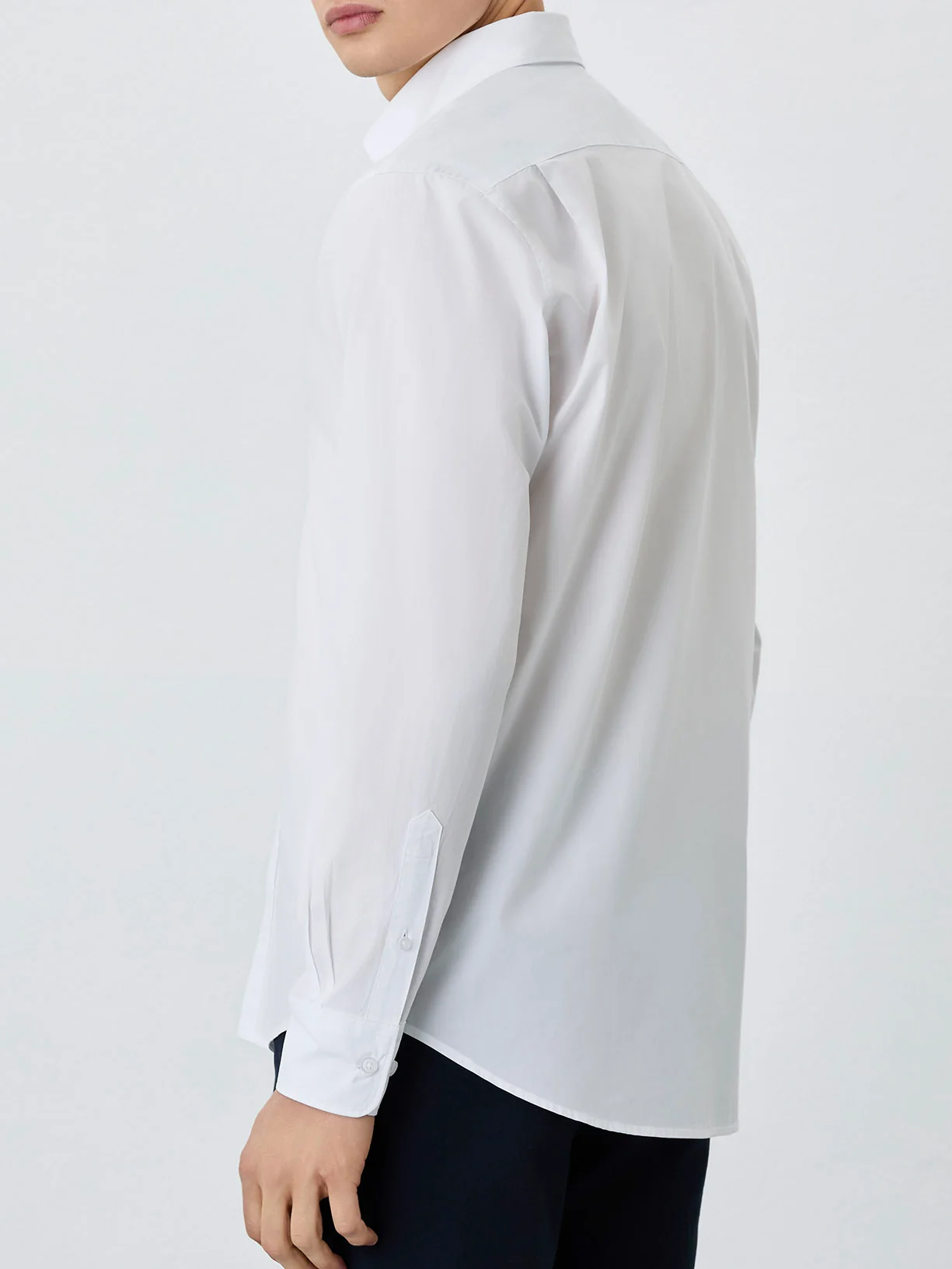 Camisa Regular Fit Com Colarinho De Botão Em Popeline De Algodão - Image 30