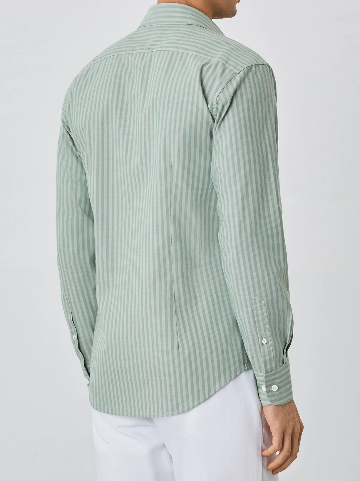Camisa Slim Fit Com Bolso No Peito Em Algodão BCI Com Riscas - Image 3