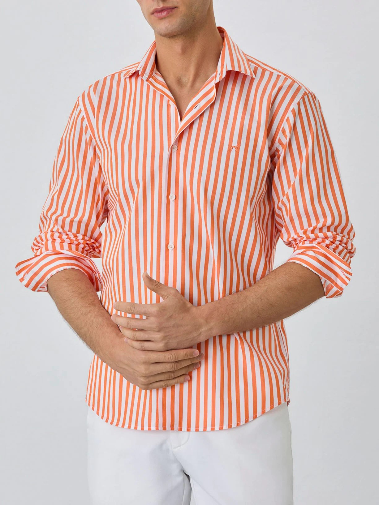 Camisa Slim Fit Com Colarinho Aberto Em Algodão BCI Com Riscas - Image 2
