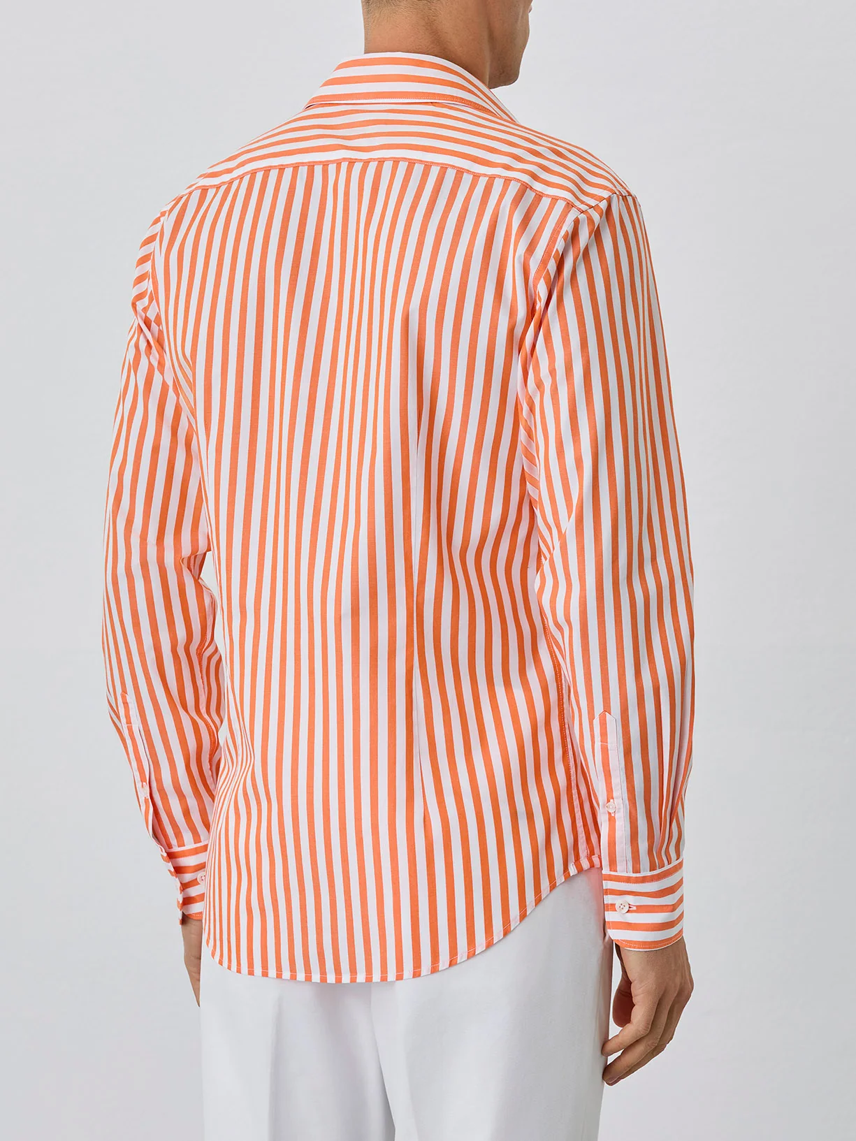 Camisa Slim Fit Com Colarinho Aberto Em Algodão BCI Com Riscas - Image 3