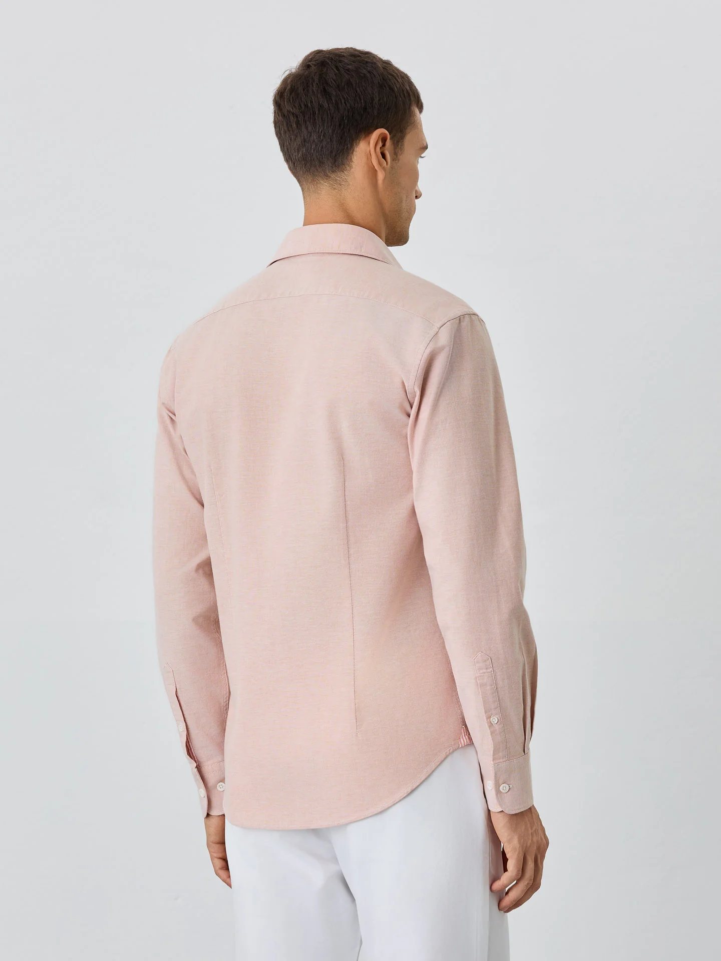 Camisa Slim Fit Com Colarinho Aberto Em Algodão E Elastano - Image 12