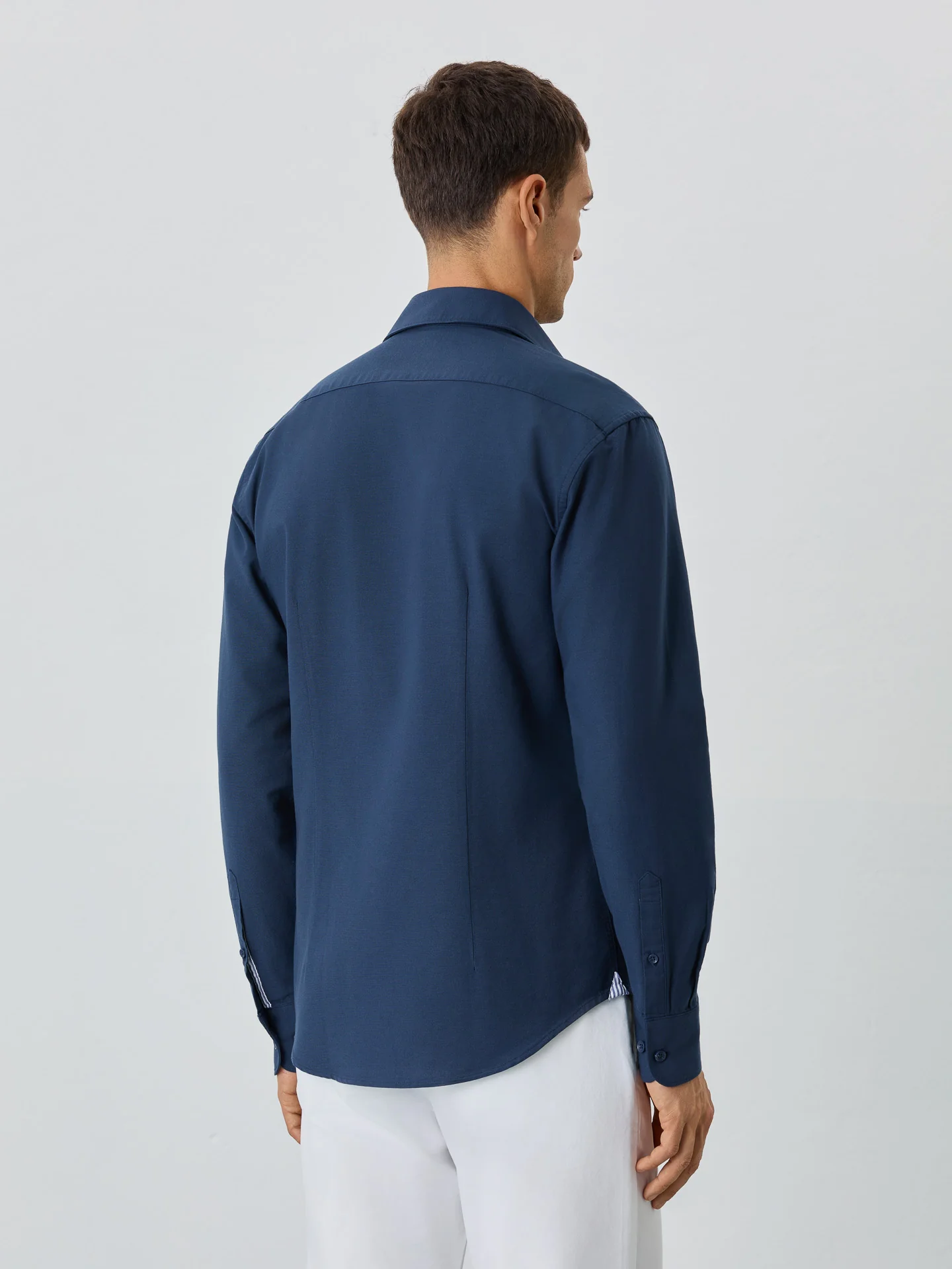 Camisa Slim Fit Com Colarinho Aberto Em Algodão E Elastano - Image 3