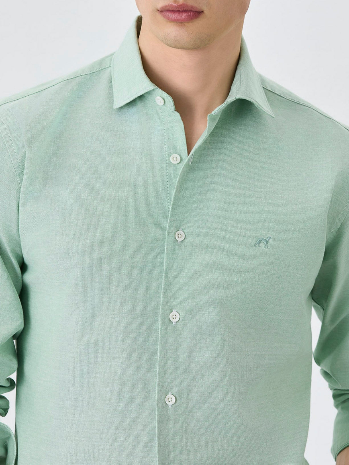 Camisa Slim Fit Com Colarinho Aberto Em Algodão E Elastano - Image 5