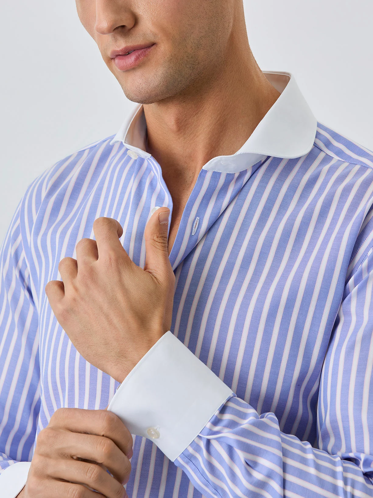 Camisa Slim Fit Com Colarinho Manchester Em Algodão BCI Em Riscas