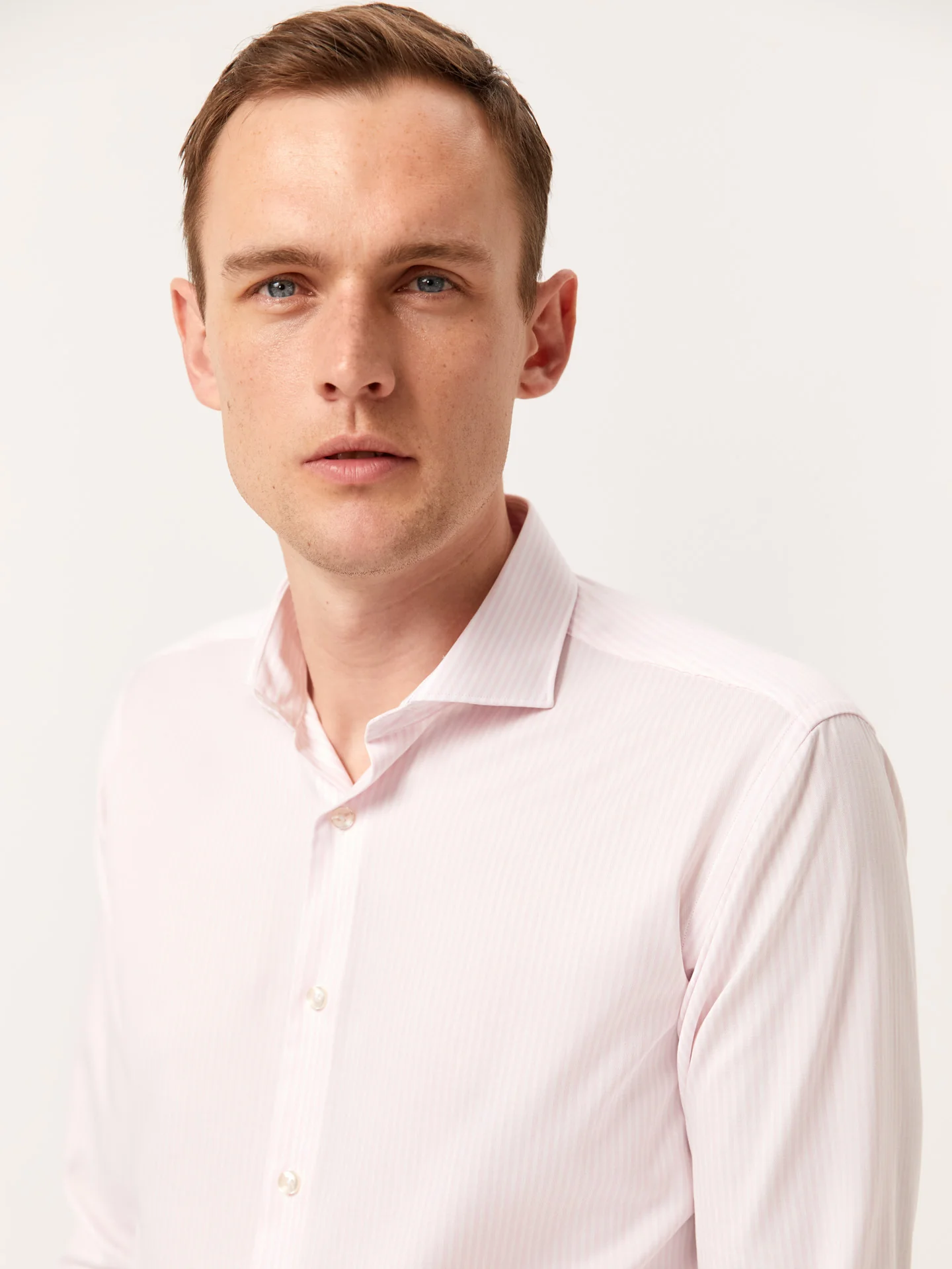 Camisa slim fit de riscas com colarinho de Dublin - Image 2