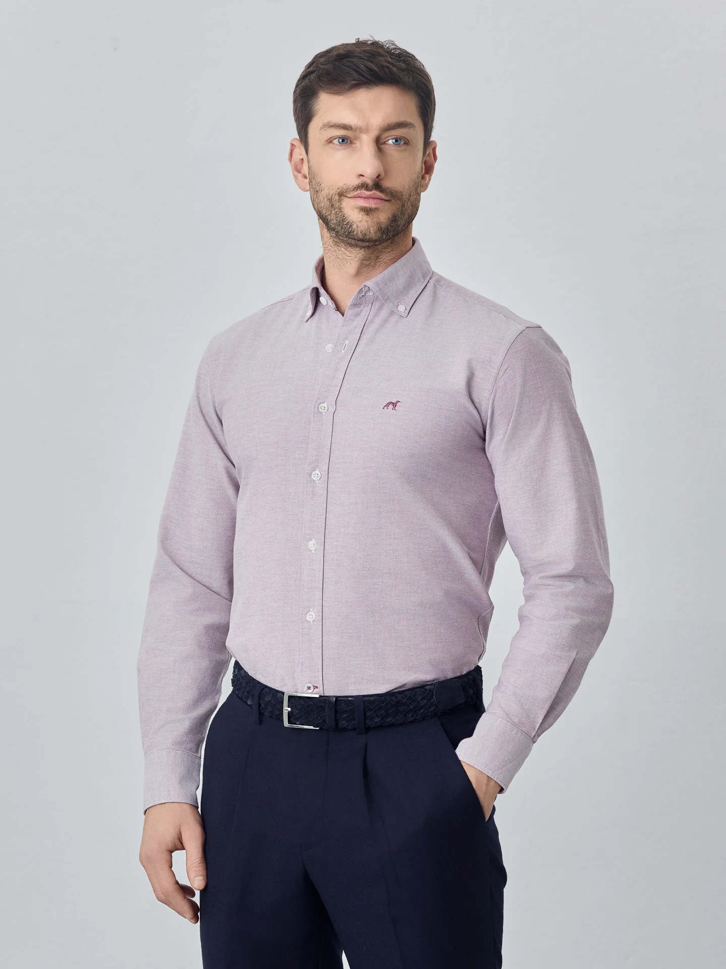 Camisa slim fit em oxford liso 100% algodão BCI - Image 2