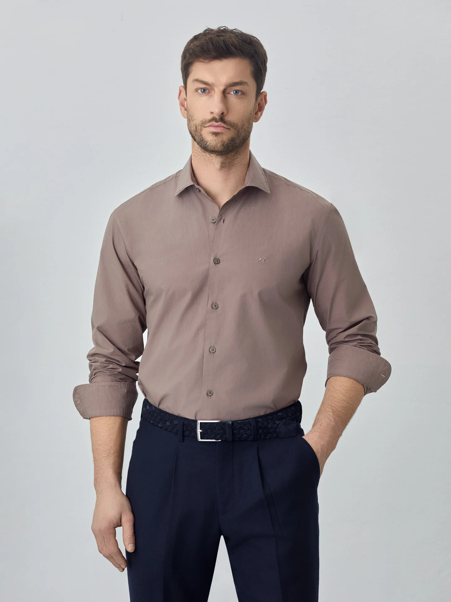 Camisa slim fit em popeline over dye - Image 13