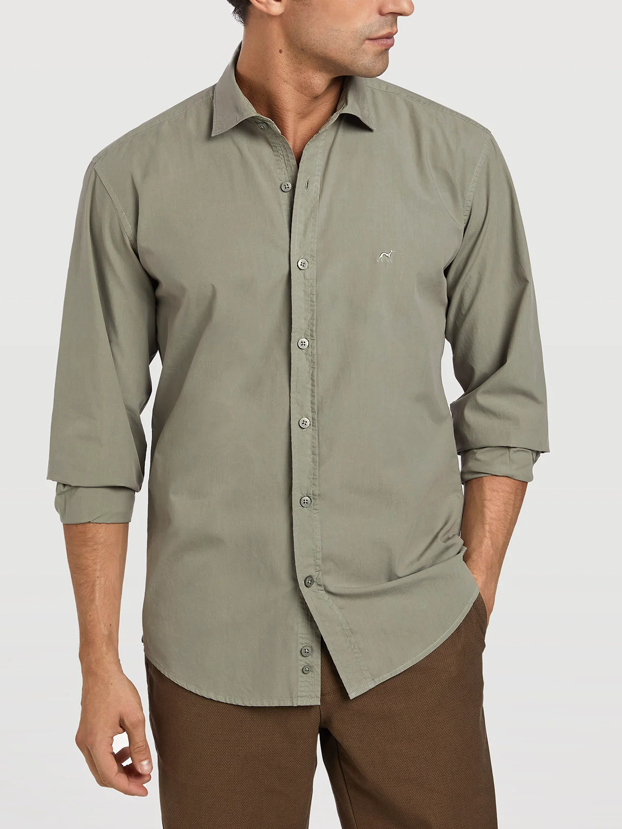 Camisa slim fit popeline garment dye - Image 12