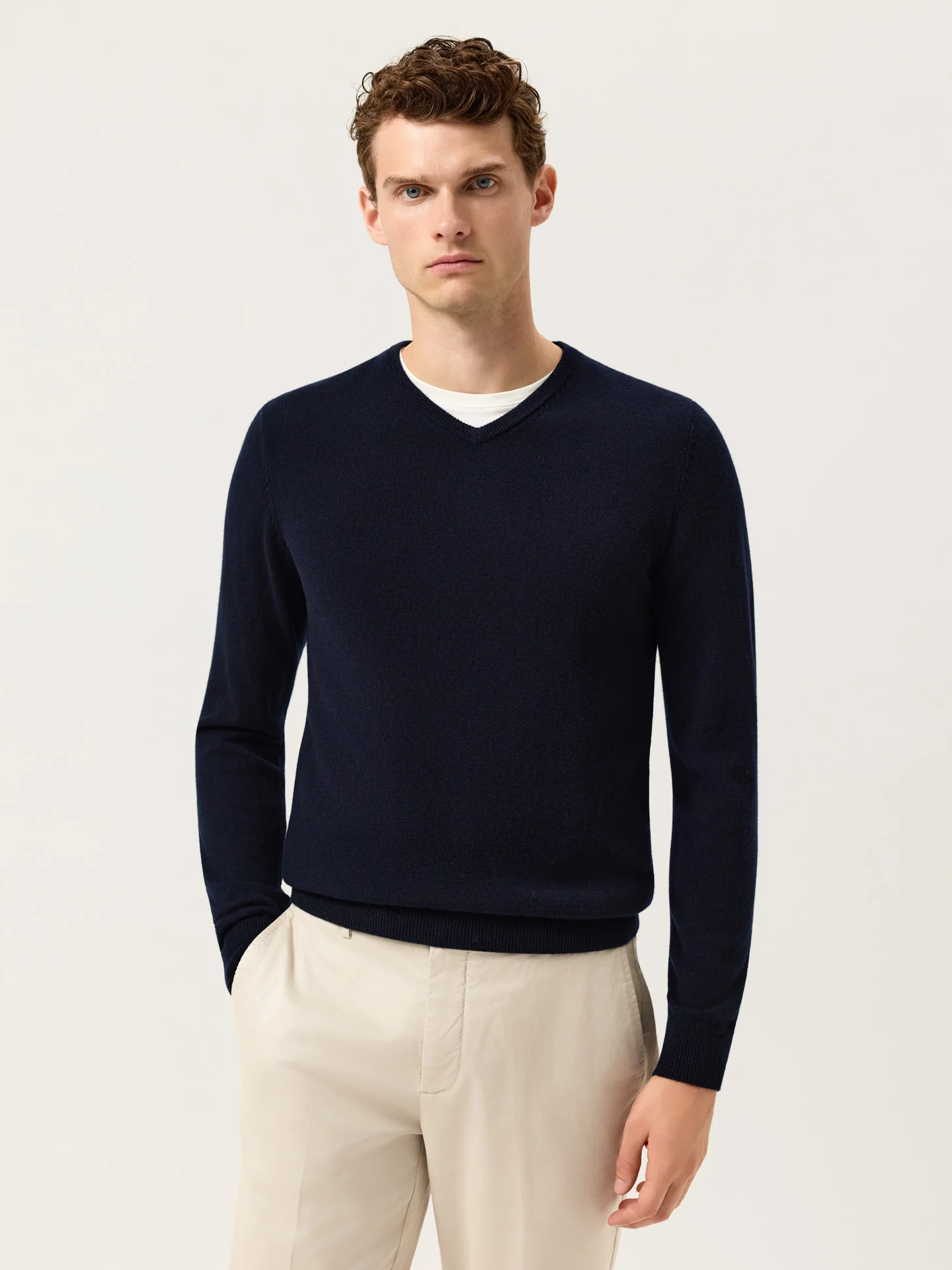 Camisola de Decote em V e Manga Comprida em Lambswool - Image 7