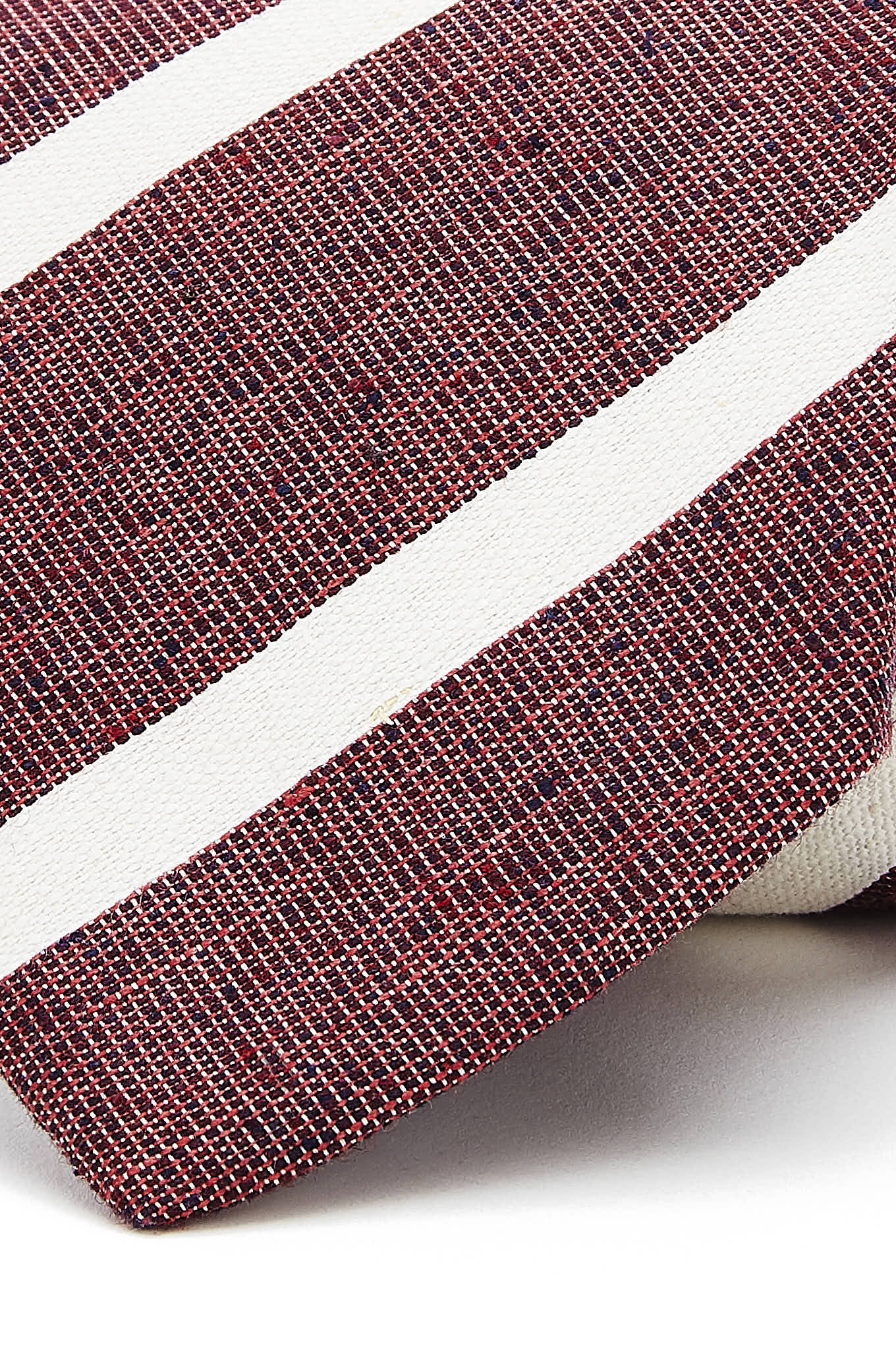 Gravata Padrão De Riscas em 100% Seda 8cm - Image 2