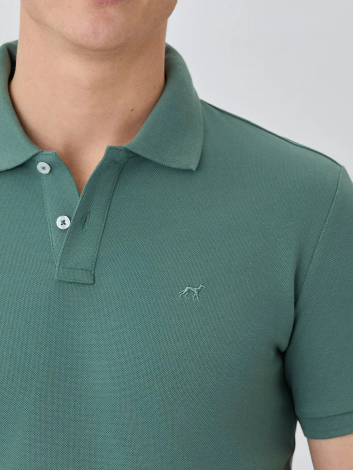 Polo Piqué Slim Fit Com Logo Bordado Em Algodão Bci - Image 42