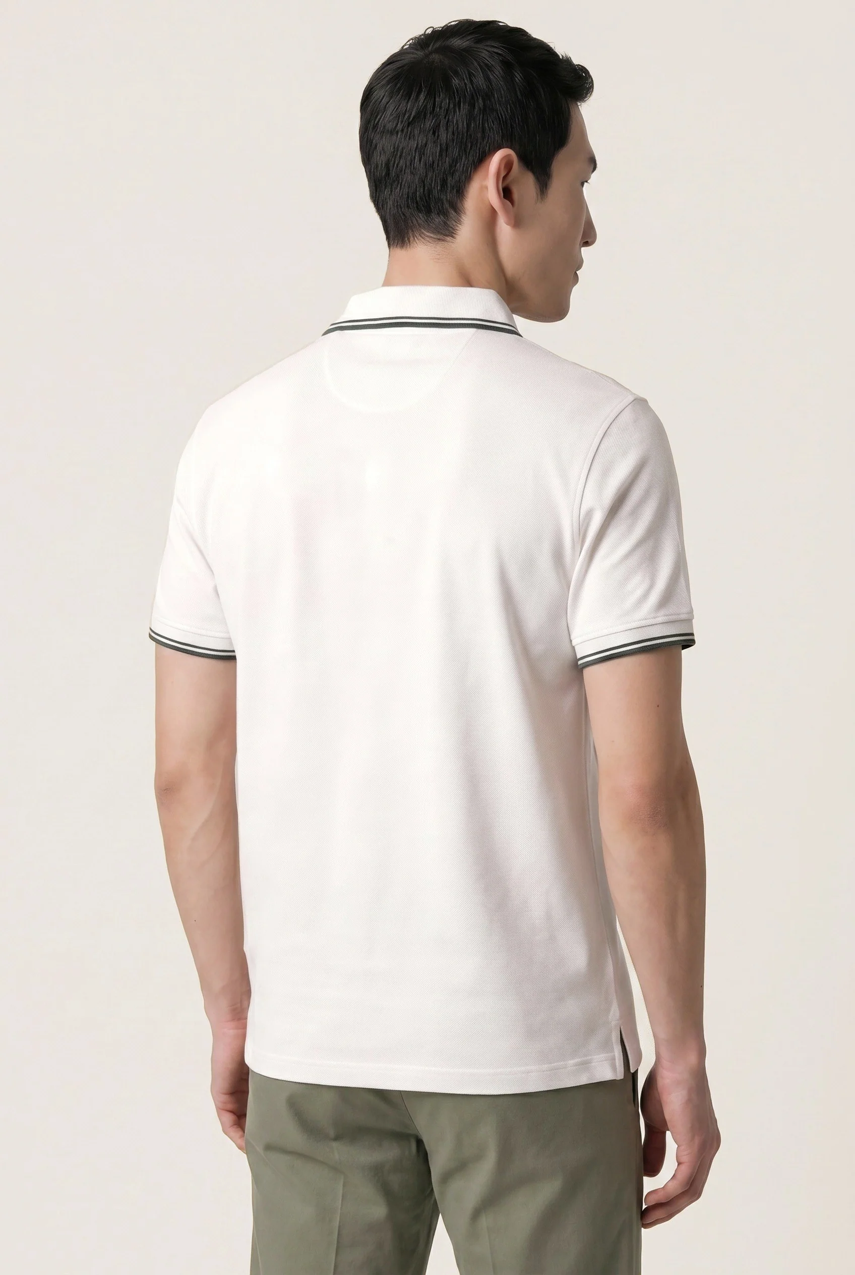 Polo Regular Fit Em Piqué Stretch Com Detalhes De Riscas Contrastantes - Image 11