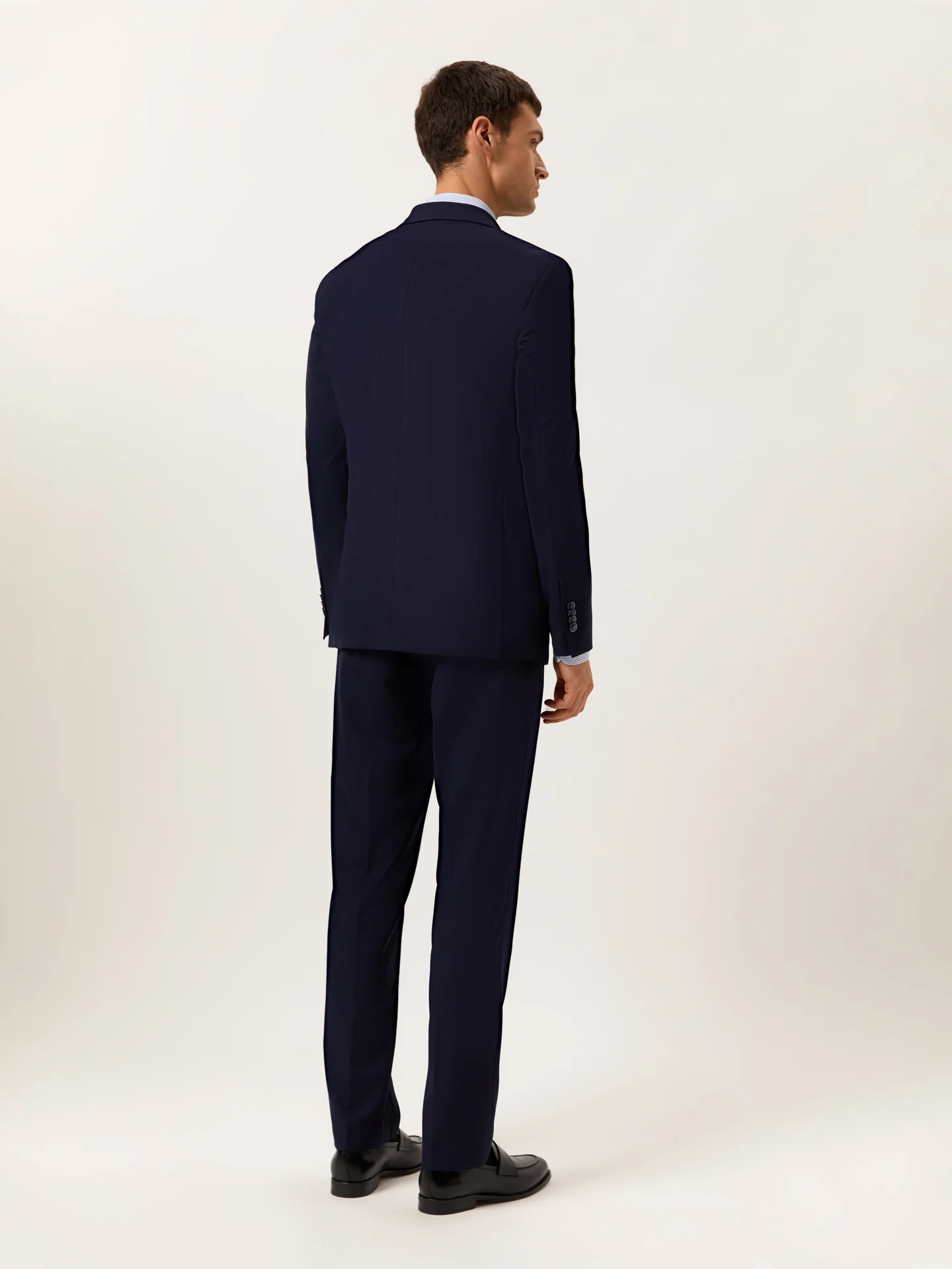 Slim Fit Fato em Lã de Alta Performance - Image 4