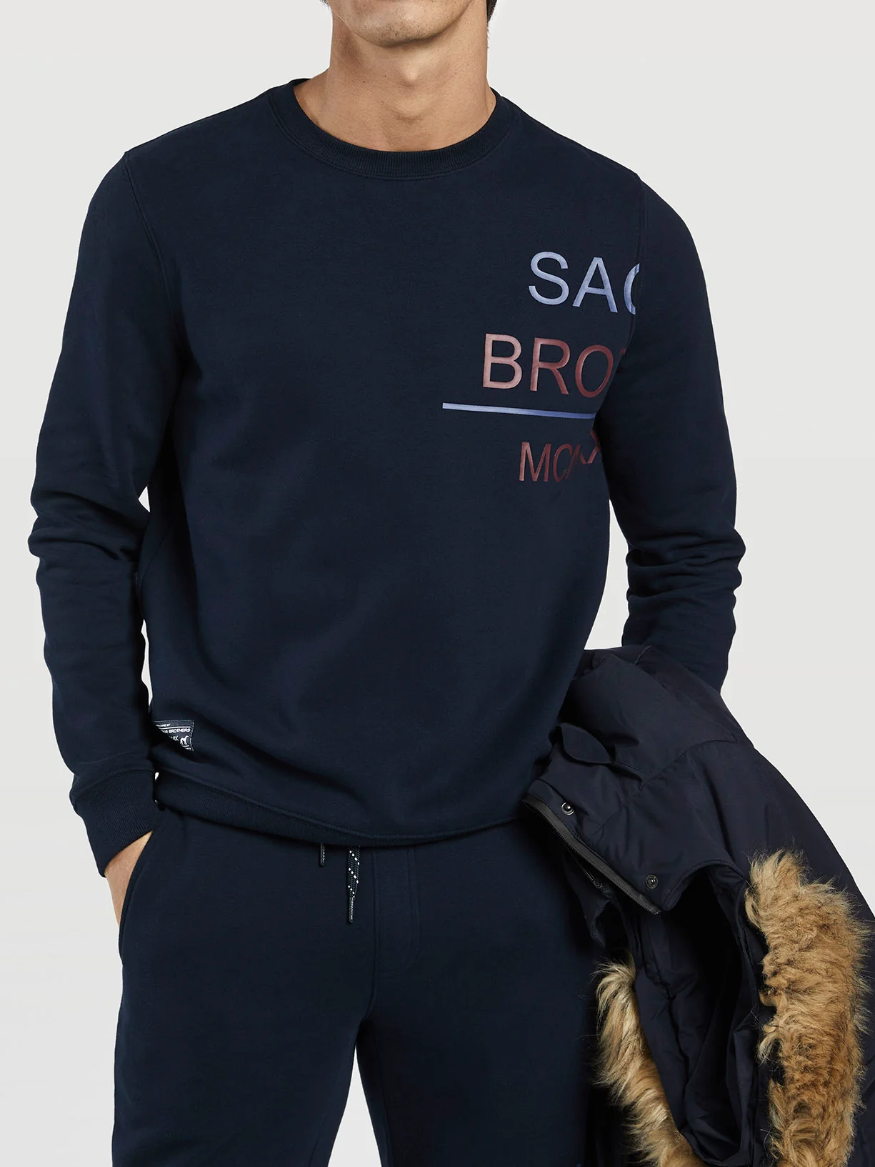 Sweatshirt com branding da coleção Gen Z
