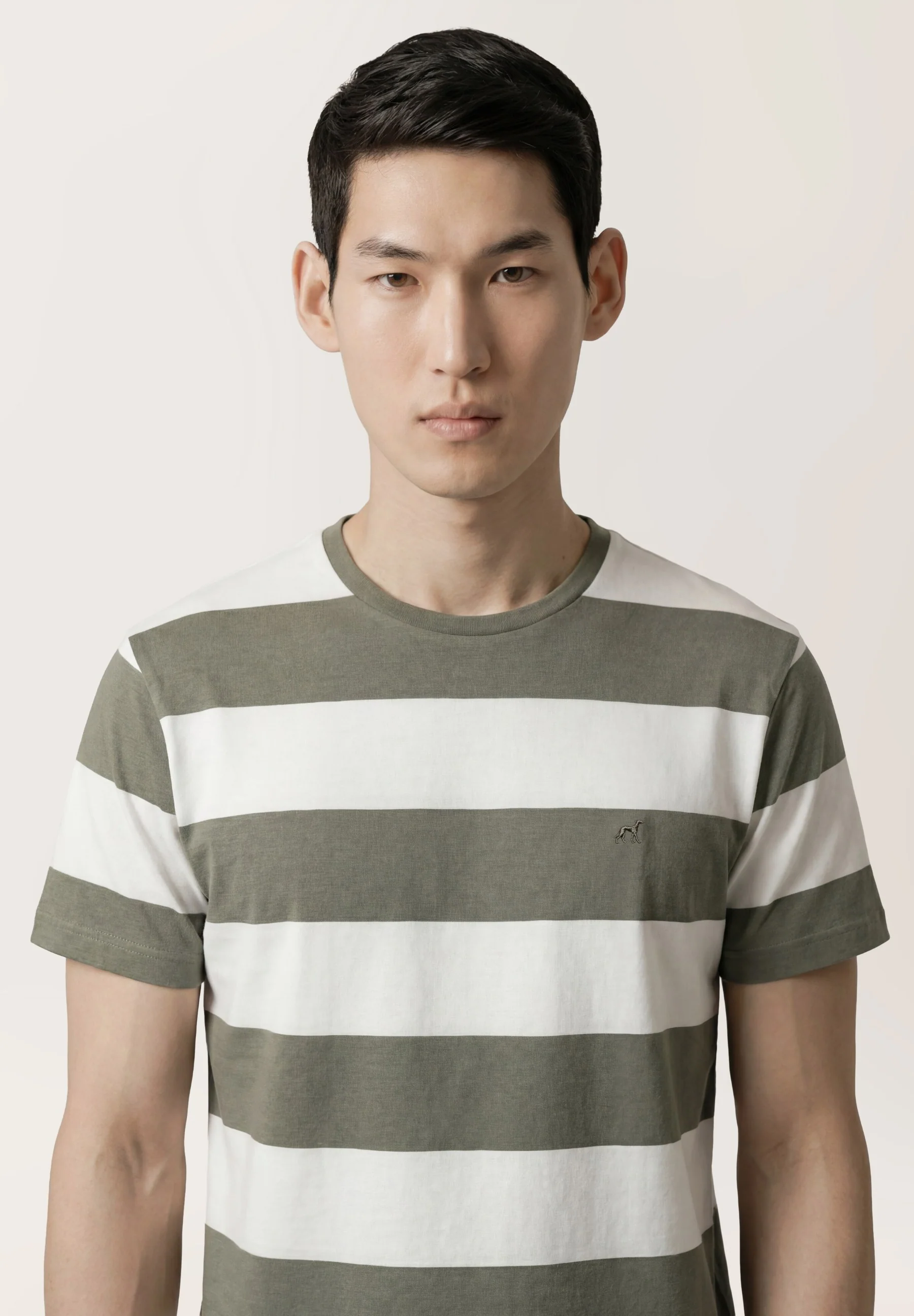 T-Shirt Às Riscas Tingidas Em Fio Em Algodão Orgânico - Image 6