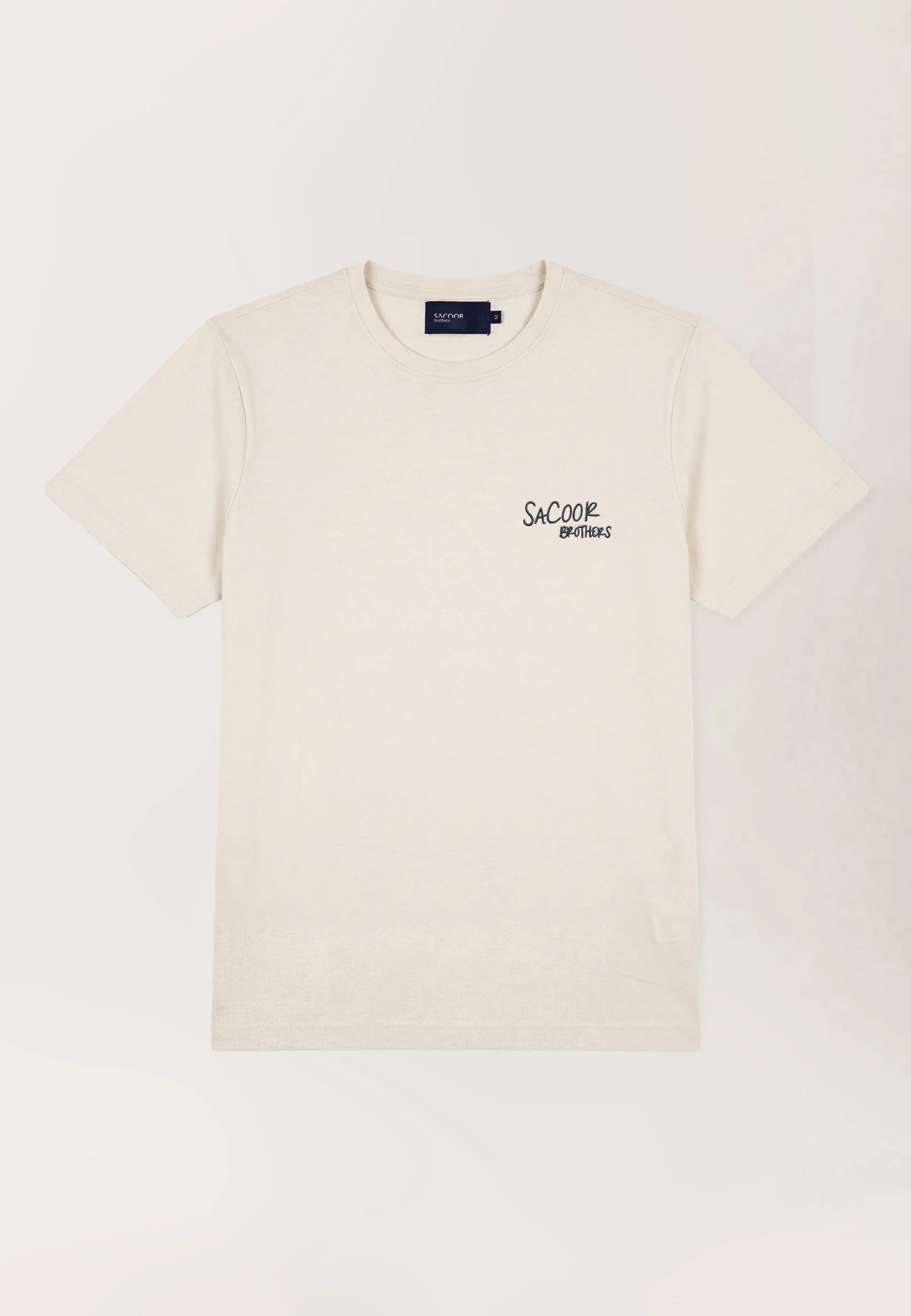 T-Shirt Em Algodão Slub BCI Com Bordado Contrastante No Peito - Image 12