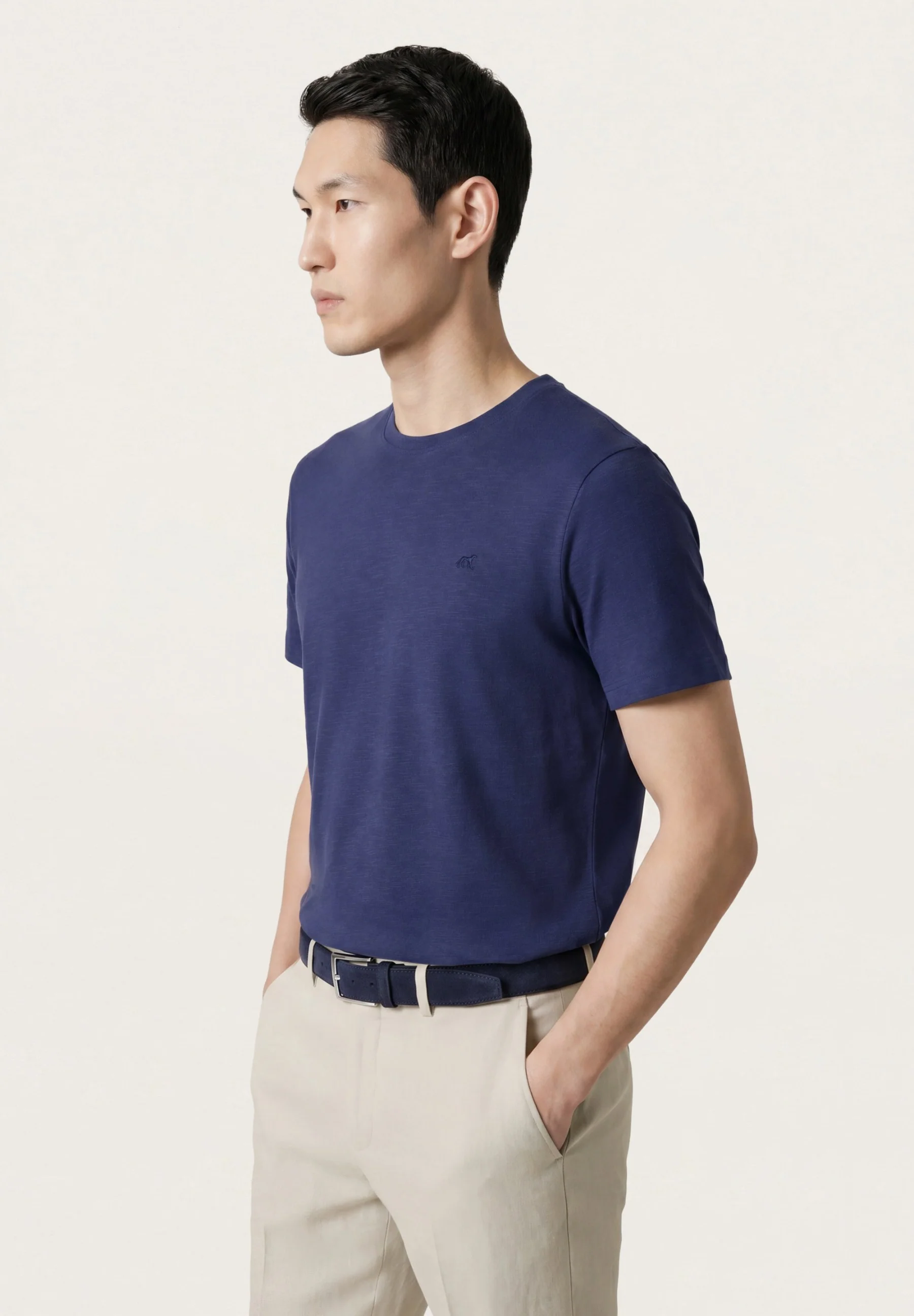T-Shirt Slim Fit Em Algodão Slub Tingido Em Peça Em Algodão BCI