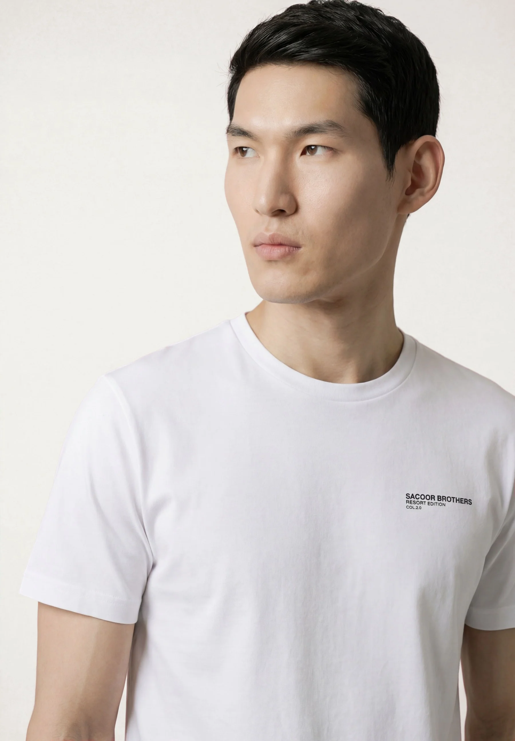 T-Shirt Stretch Com Transfer Contrastante “SACOOR INC.” No Peito - Image 10