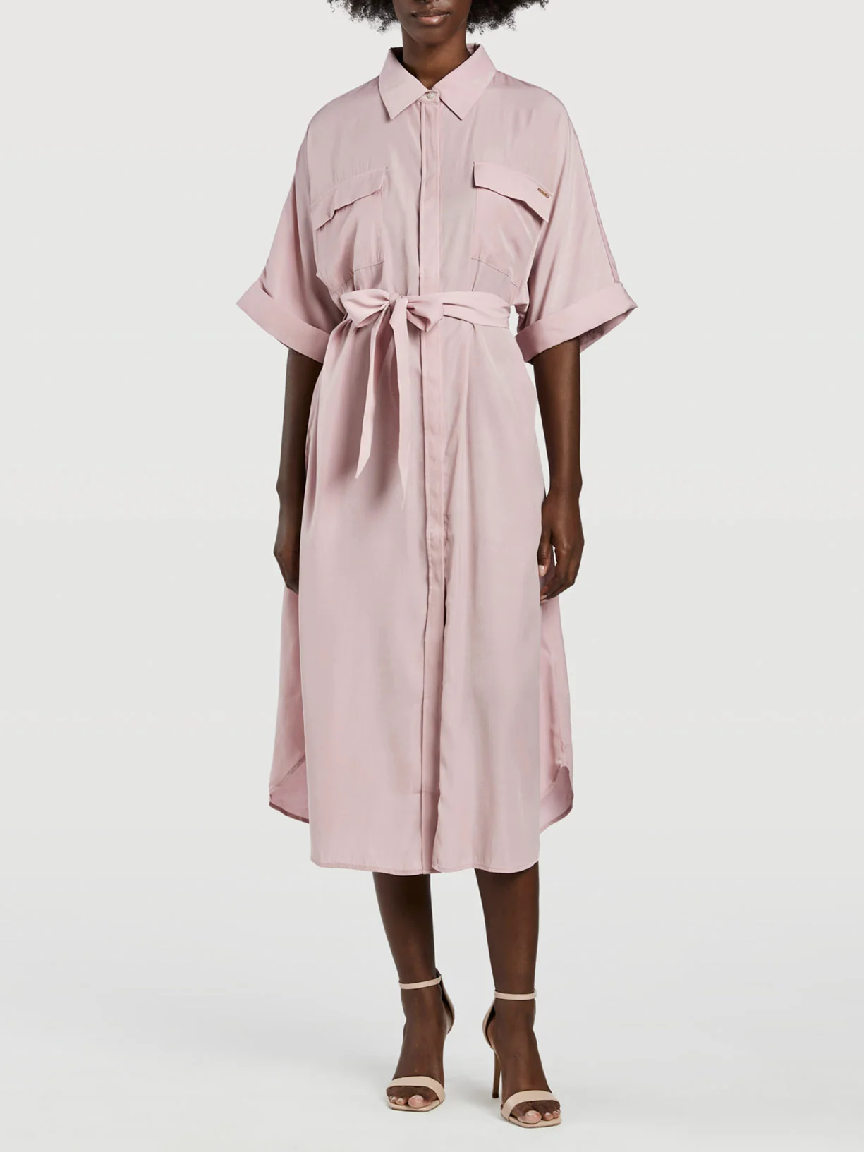 Vestido camiseiro midi